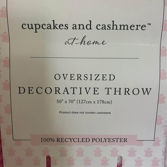 Cupcakes and Cashmere Viral Ghost Blanket - Pink and White Reversible - Set of 2 - Picture 3 of 3